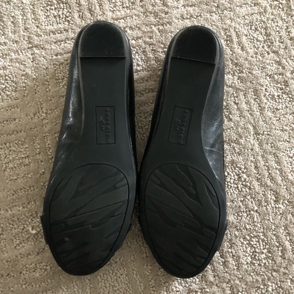 Anne Klein flats - Picture 3 of 4